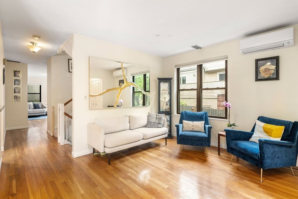 Condominium at 620 Washington St # 620, Brookline MA 02446, photo 7 of 30