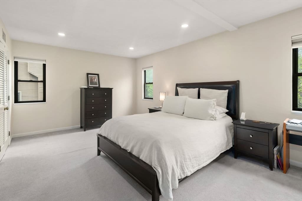 Condominium at 620 Washington St # 620, Brookline MA 02446, photo 20 of 30