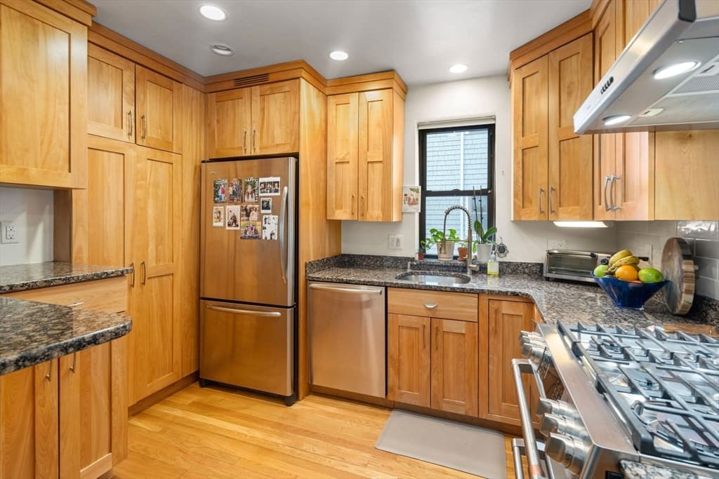Condominium at 620 Washington St # 620, Brookline MA 02446, photo 15 of 30