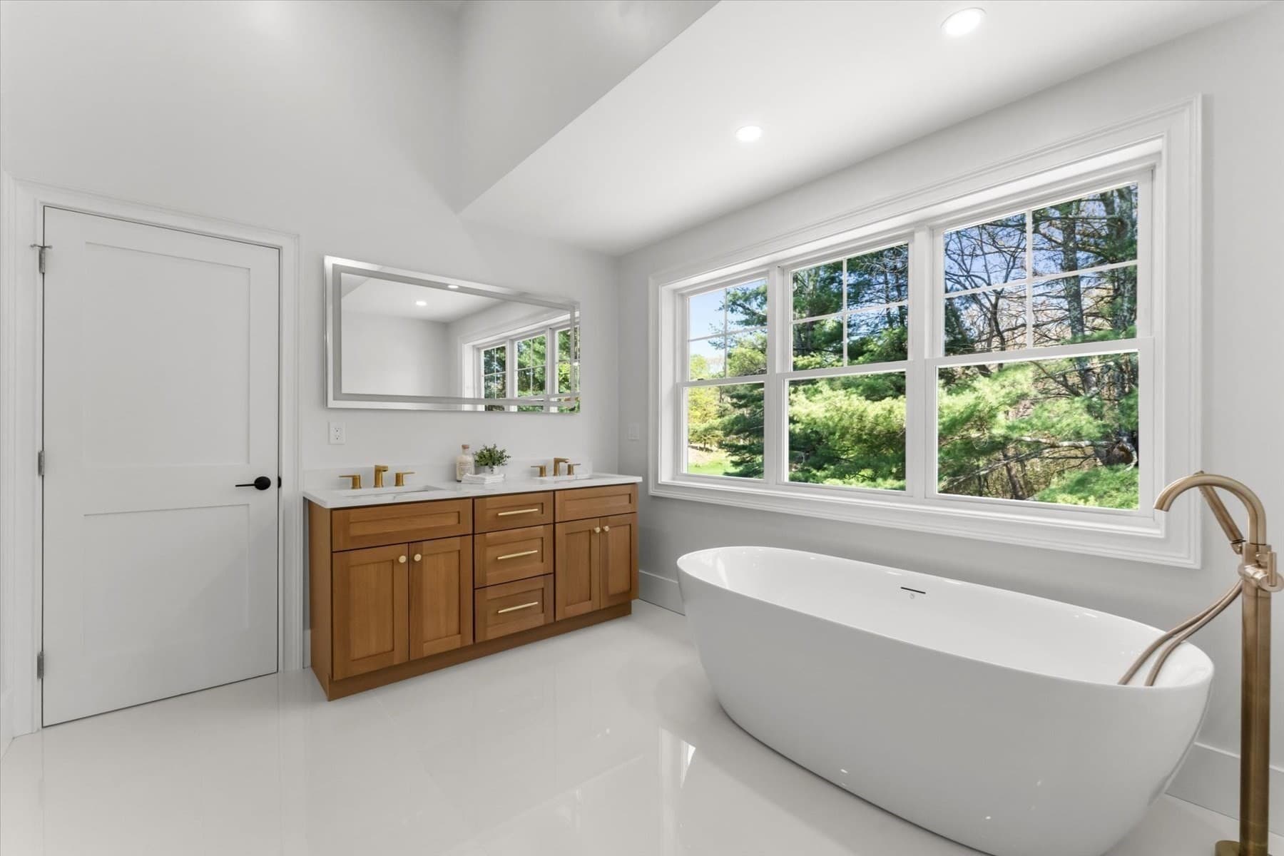 Single Family Residence at 150 Fruit St, Hopkinton MA 01748, photo 18 of 41