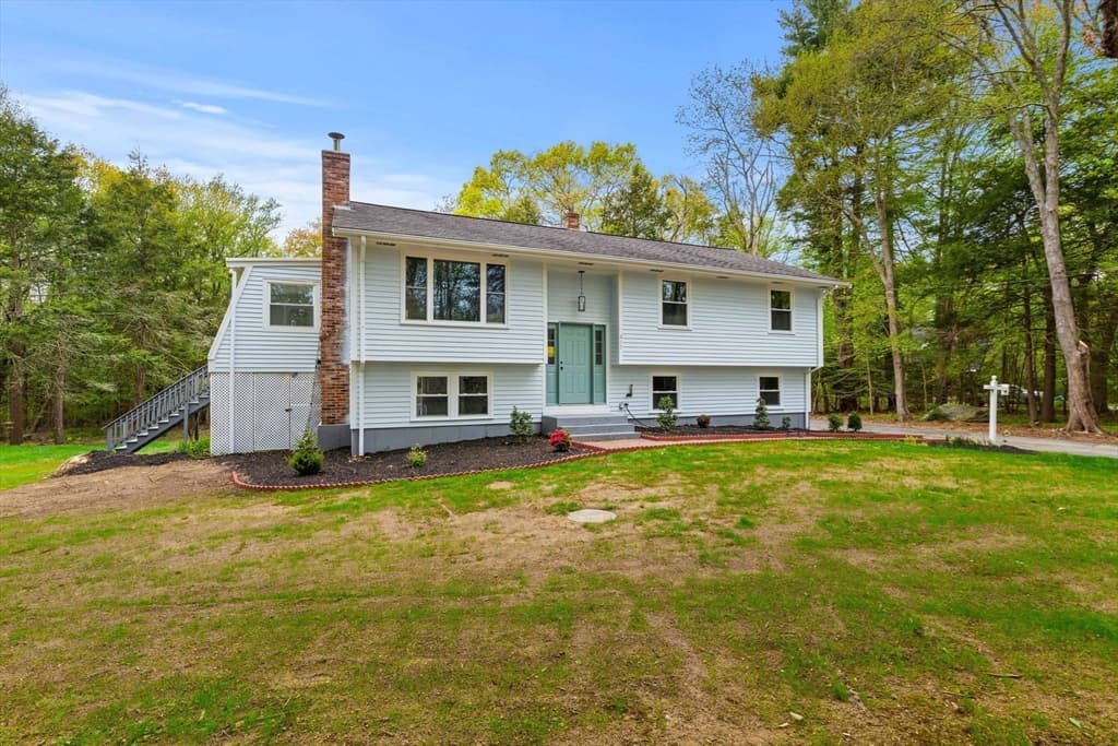 217 Dean St, Norton MA 02766 photo 2
