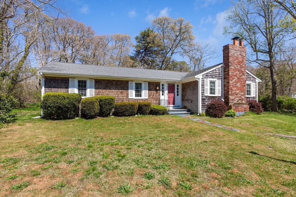 1230 Massasoit Road, Eastham MA 02642