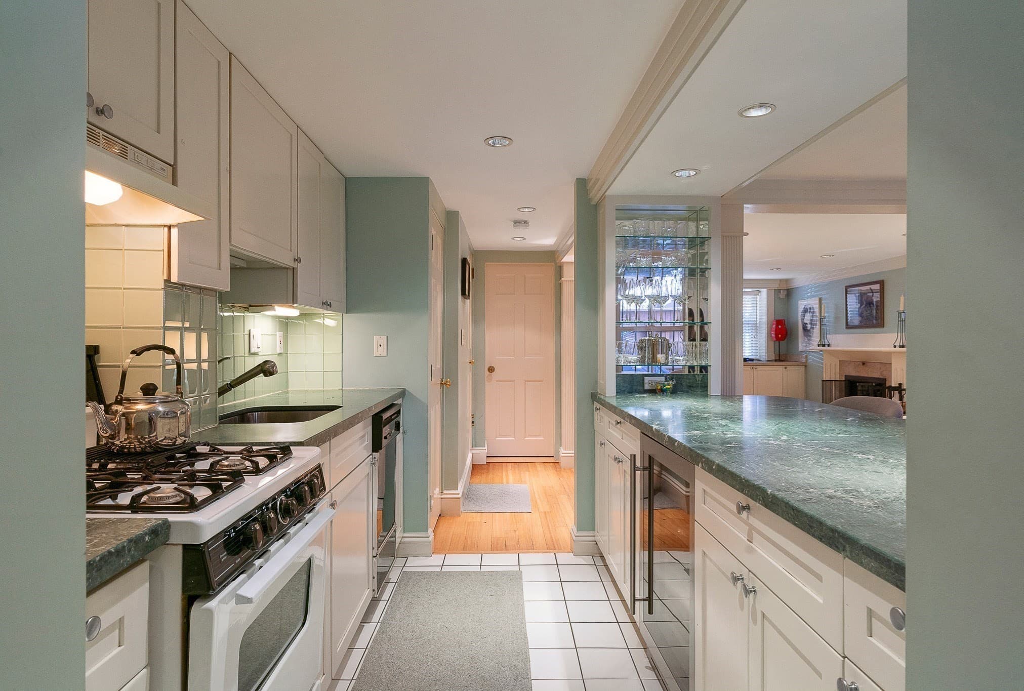 Single Family Residence at 8 Ringgold St, Boston MA 02118, photo 23 of 40