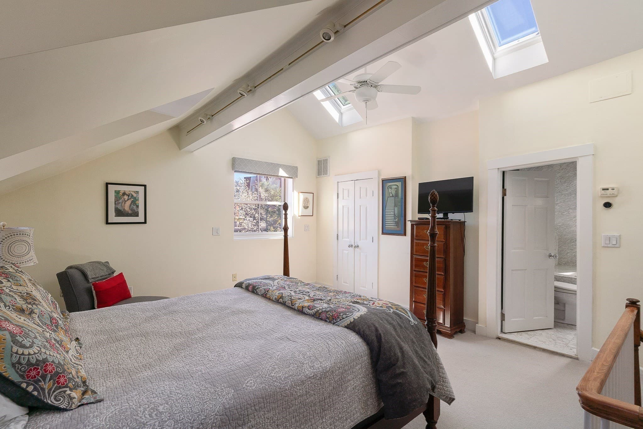 Single Family Residence at 8 Ringgold St, Boston MA 02118, photo 35 of 40