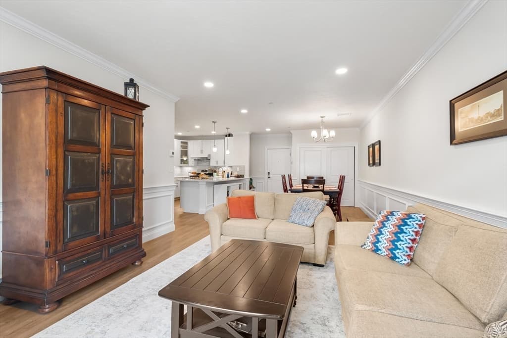 Condominium at 320 Middlesex Ave # B205, Medford MA 02155, photo 5 of 40