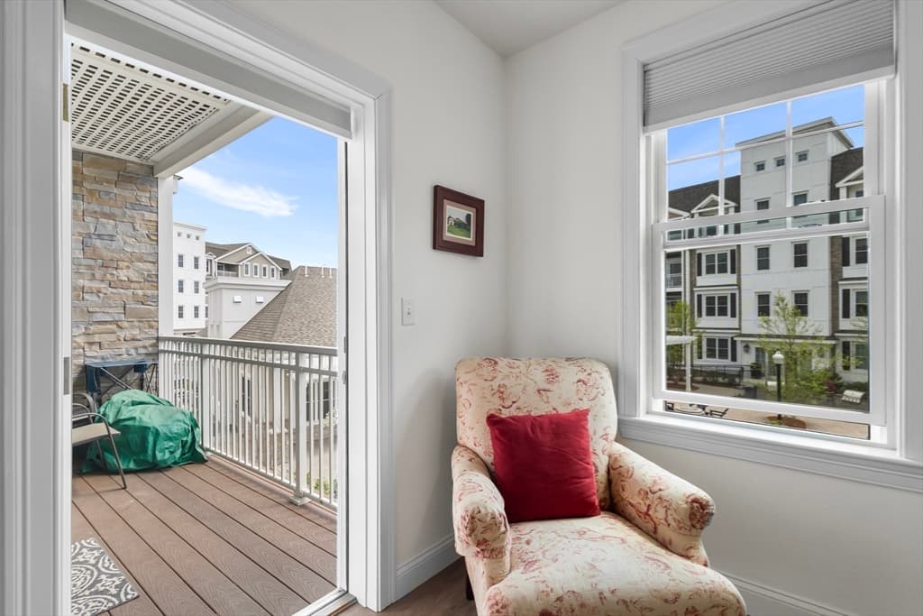 Condominium at 320 Middlesex Ave # B205, Medford MA 02155, photo 9 of 40