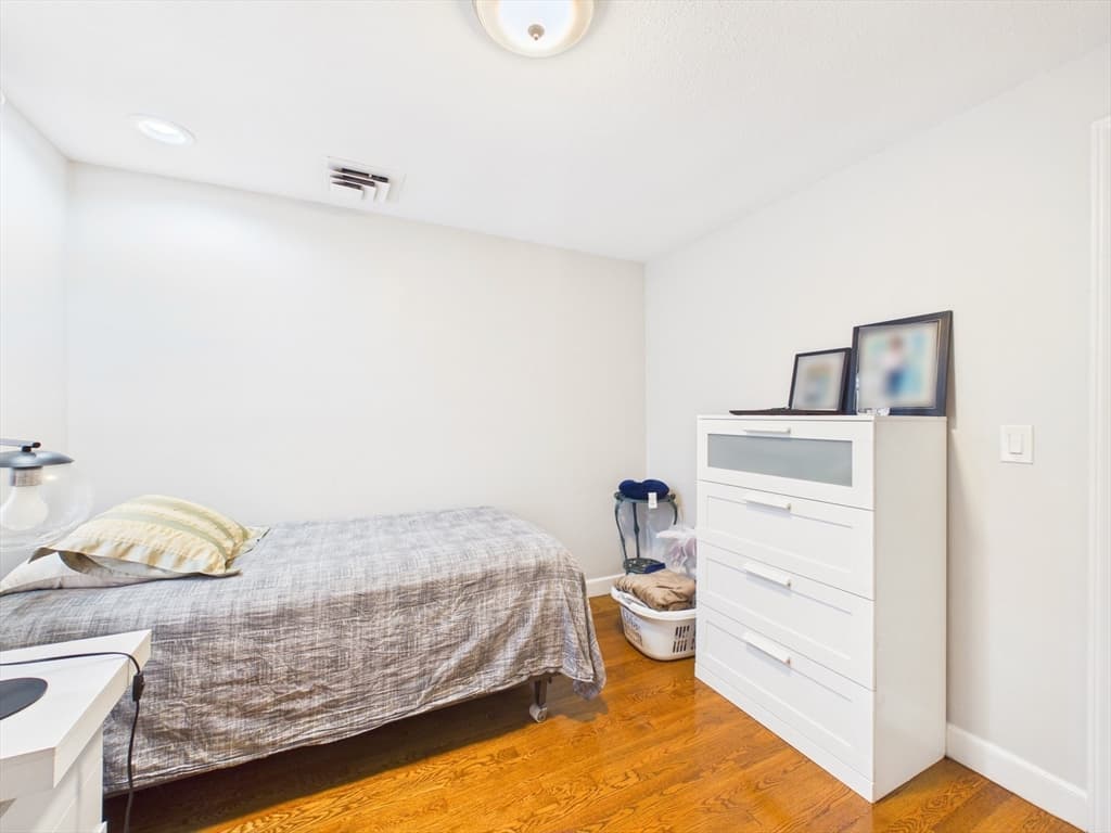 15 Sunset Dr, Randolph MA 02368 photo 9