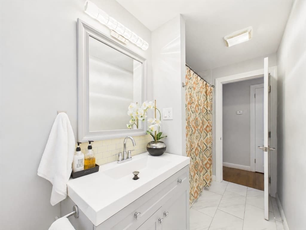 15 Sunset Dr, Randolph MA 02368 photo 18