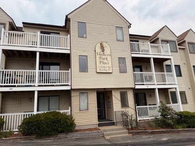 11 Hulbert # 15, Worcester MA 01603