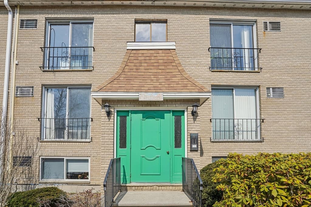 Condominium at 208 Swanson Rd # 526, Boxborough MA 01719, Boxborough, photo 13 of 18