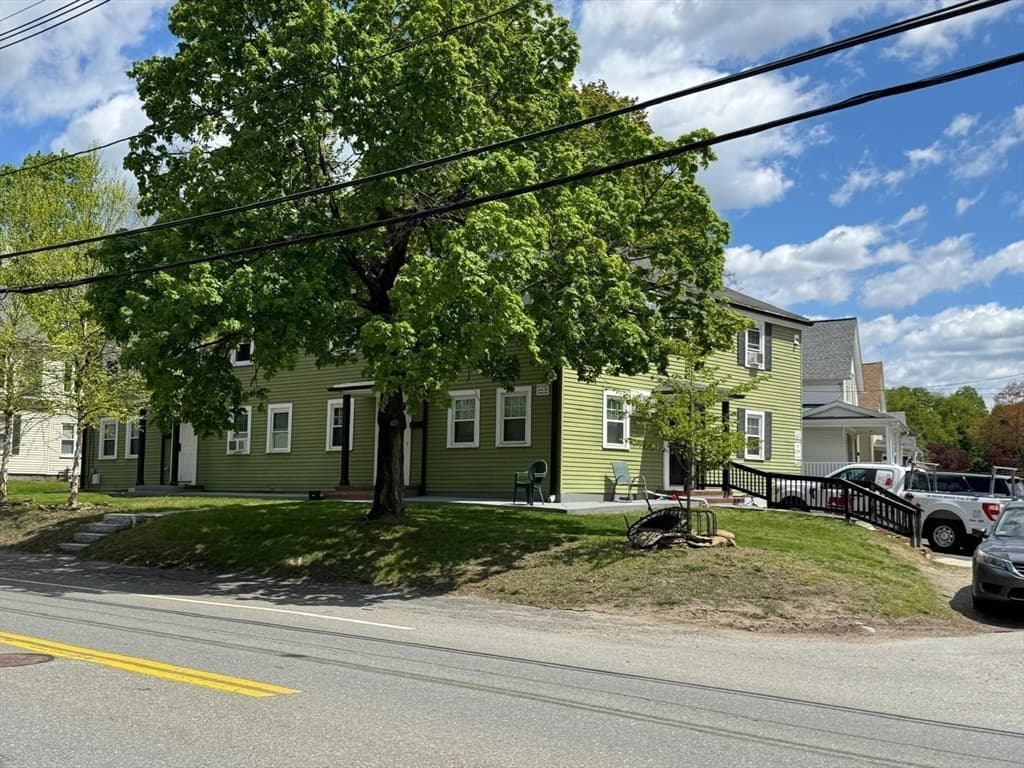 345 West St, Leominster MA 01453 photo 4