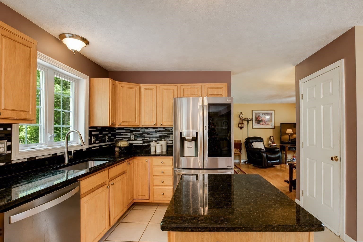 Single Family Residence at 6 Loon Road, Winchendon MA 01475, Winchendon, photo 4 of 35