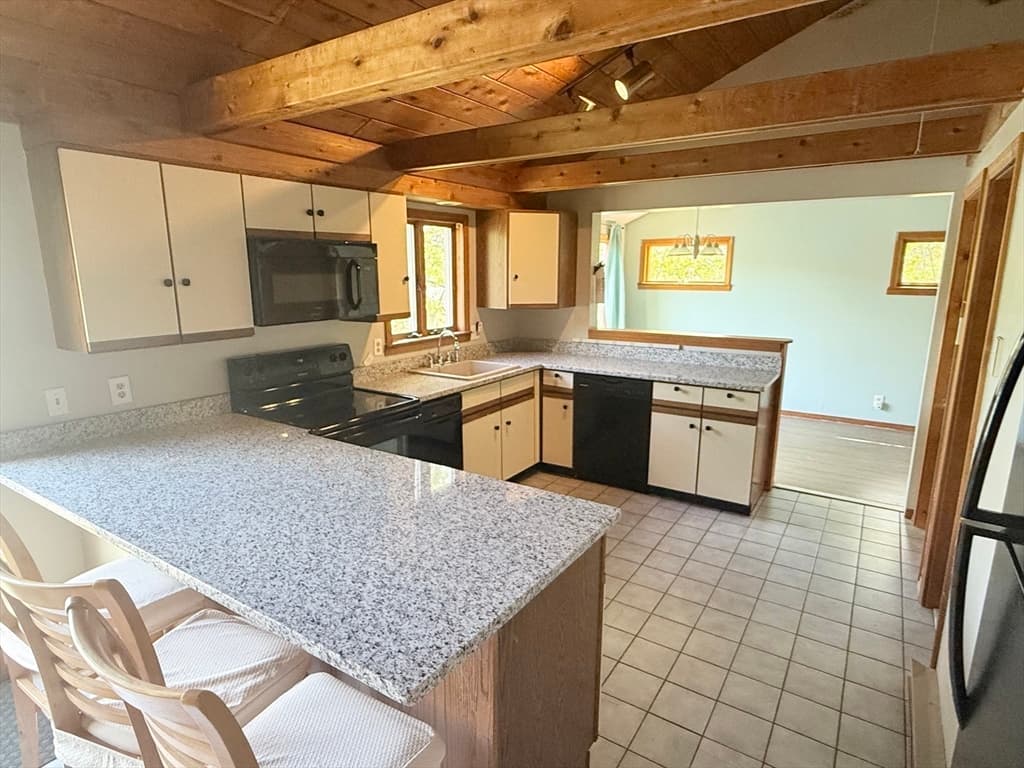 Single Family Residence at 8 Julia Ann Drive, Holland MA 01521, photo 17 of 37