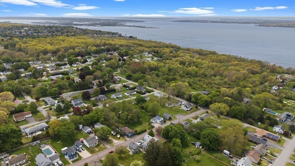Single Family Residence at 200 Judson Street, Tiverton RI 02878, Tiverton, photo 6 of 41