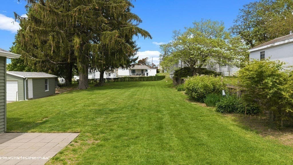 Single Family Residence at 200 Judson Street, Tiverton RI 02878, Tiverton, photo 5 of 41