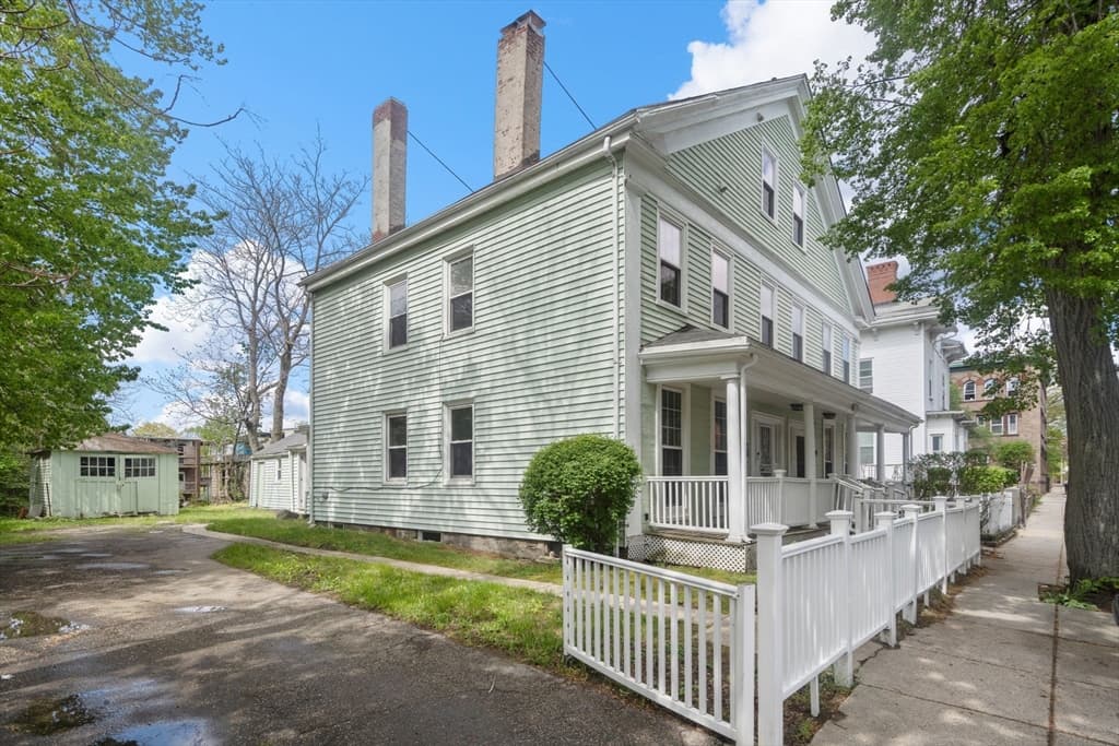 Single Family Residence at 101 Mount Pleasant Ave, Boston MA 02119, Boston, photo 27 of 30