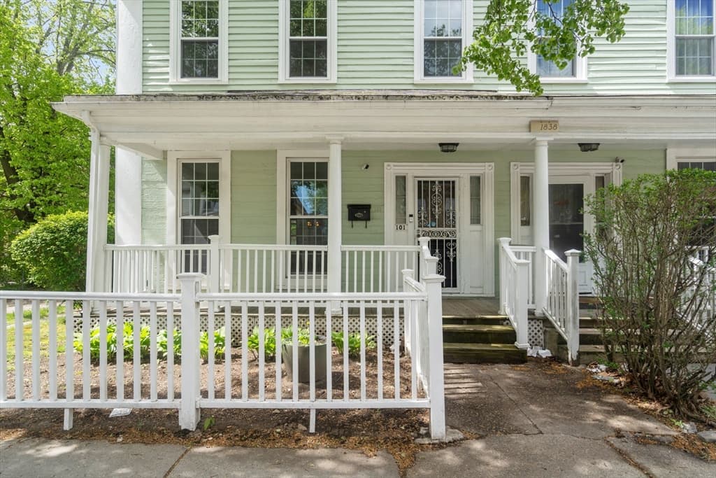 Single Family Residence at 101 Mount Pleasant Ave, Boston MA 02119, Boston, photo 2 of 30