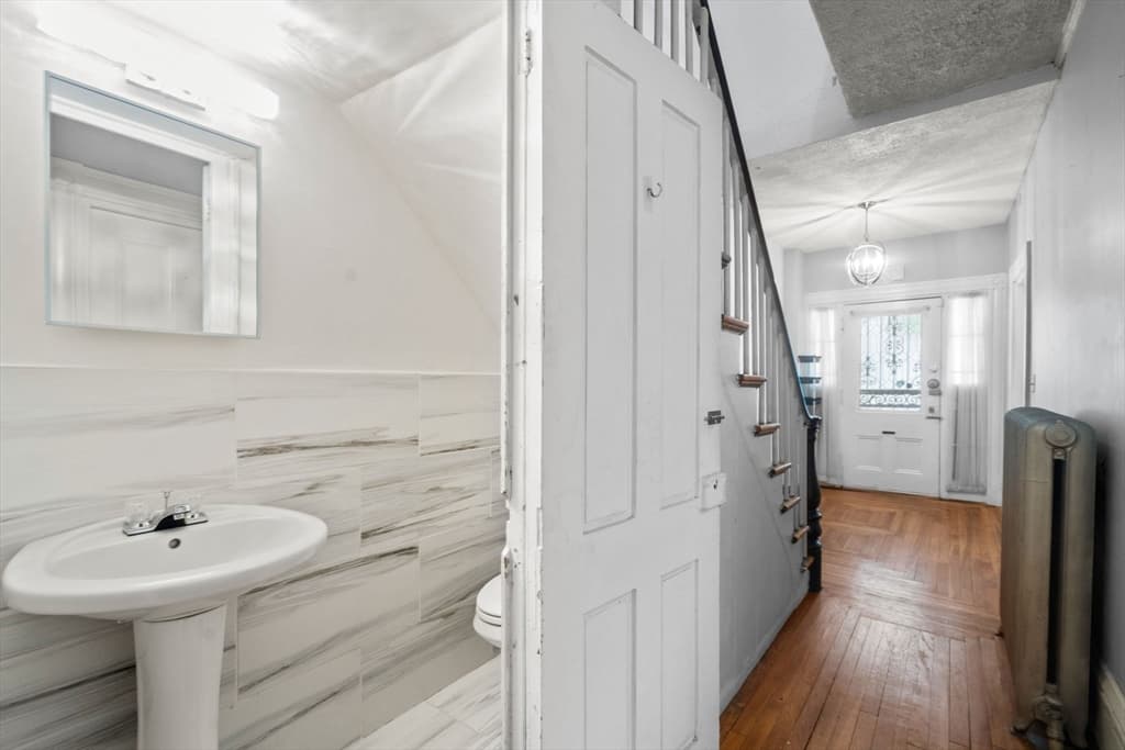 Single Family Residence at 101 Mount Pleasant Ave, Boston MA 02119, Boston, photo 11 of 30