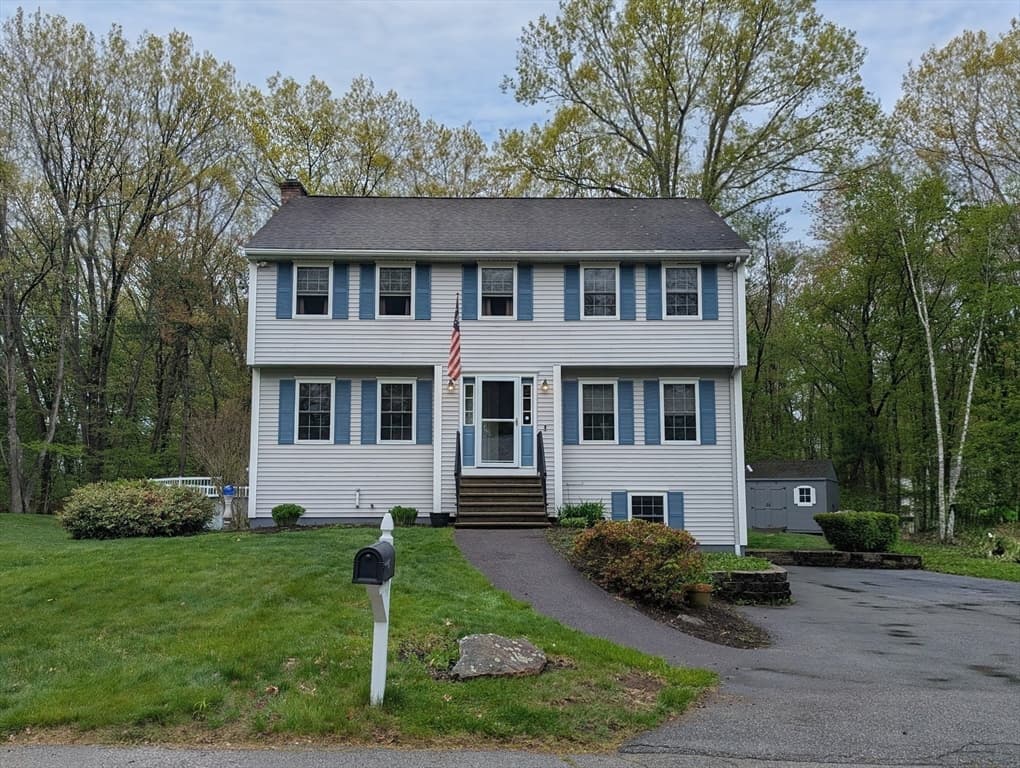 29 West Laurier Street, Haverhill MA 01832