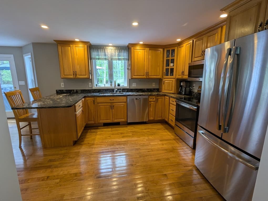 29 West Laurier Street, Haverhill MA 01832 photo 4