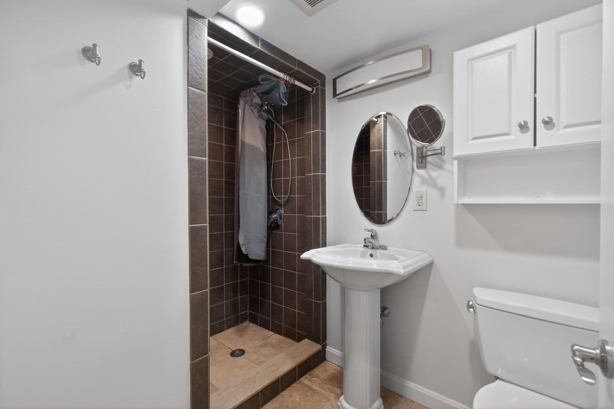 Condominium at 102 Old Harbor Street # 1, Boston MA 02127, Boston, photo 18 of 29
