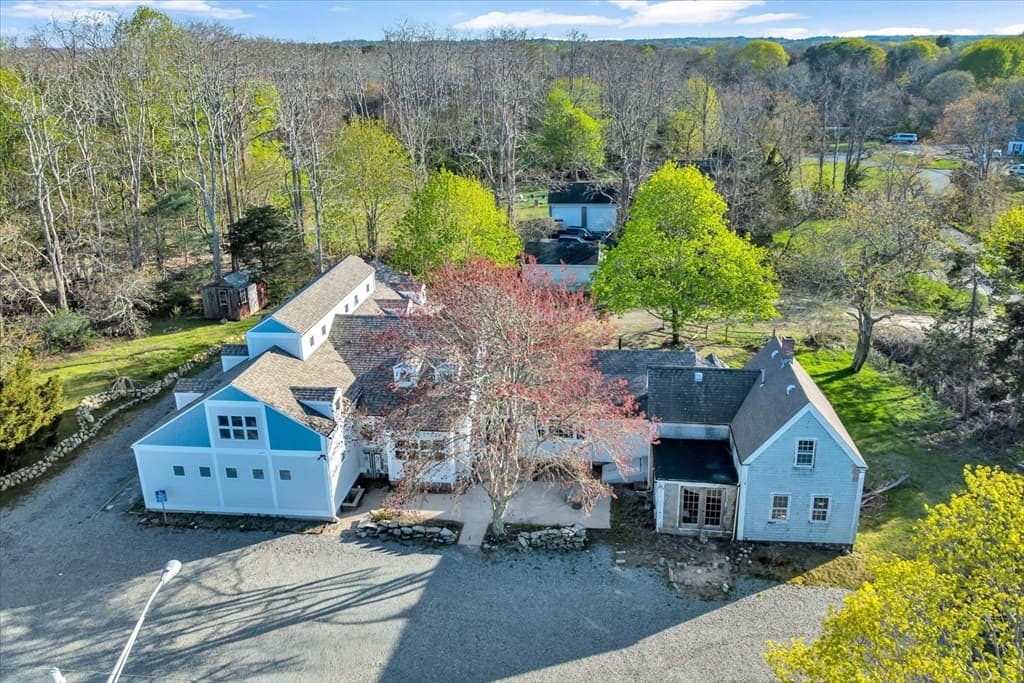 1049 Main St, Barnstable MA 02668