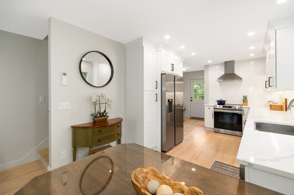 Condominium at 302 Western Ave # A, Gloucester MA 01930, Gloucester, photo 6 of 23