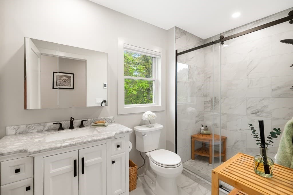 Condominium at 302 Western Ave # A, Gloucester MA 01930, Gloucester, photo 13 of 23