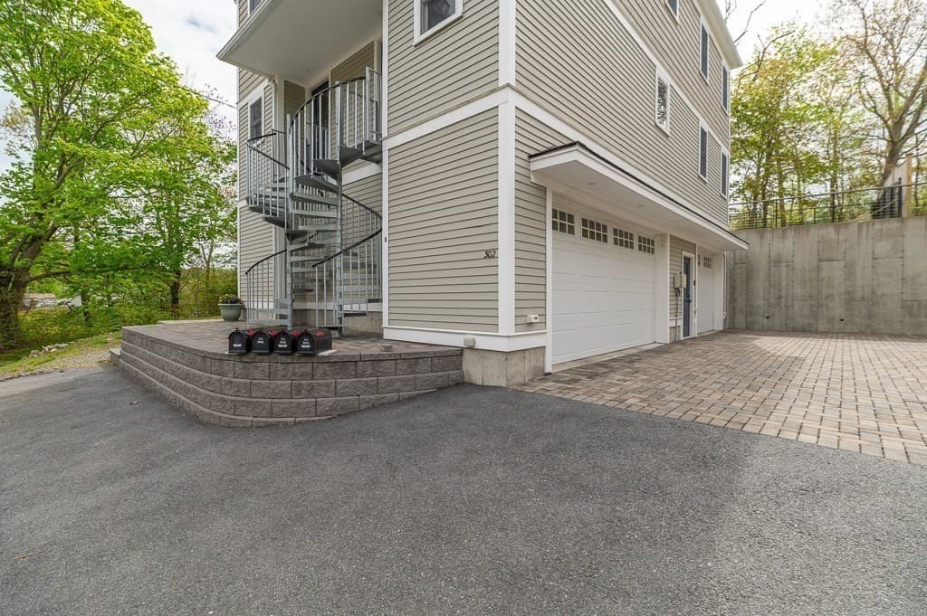 Condominium at 302 Western Ave # A, Gloucester MA 01930, Gloucester, photo 22 of 23