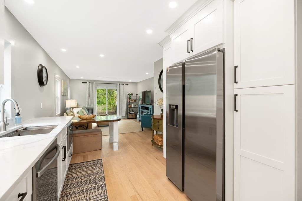 Condominium at 302 Western Ave # A, Gloucester MA 01930, Gloucester, photo 4 of 23