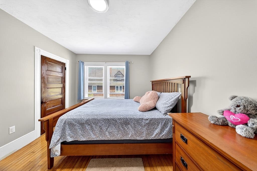 710 High St, Fall River MA 02720 photo 25