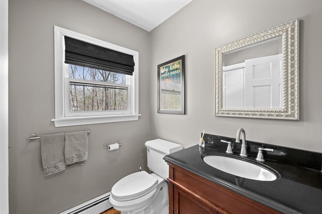 Single Family Residence at 39 Hillside Dr, Sturbridge MA 01566, Sturbridge, photo 16 of 41
