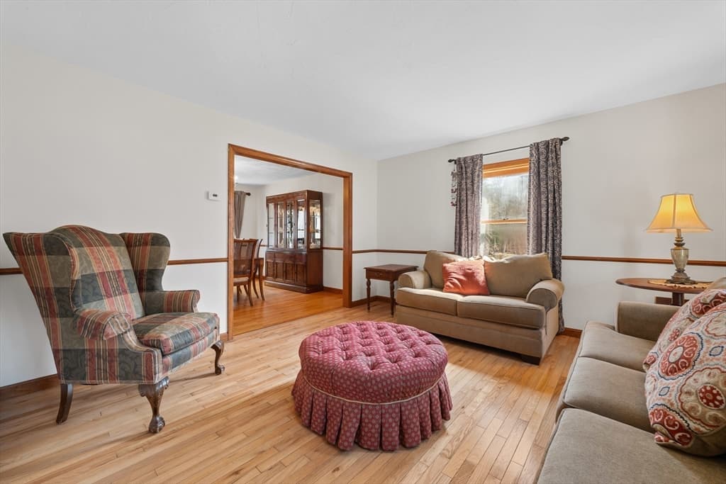 Single Family Residence at 39 Hillside Dr, Sturbridge MA 01566, Sturbridge, photo 12 of 41