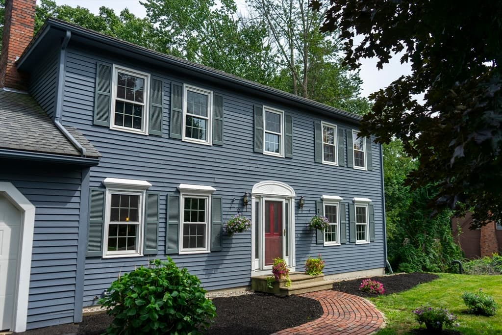 Single Family Residence at 39 Hillside Dr, Sturbridge MA 01566, Sturbridge, photo 3 of 41