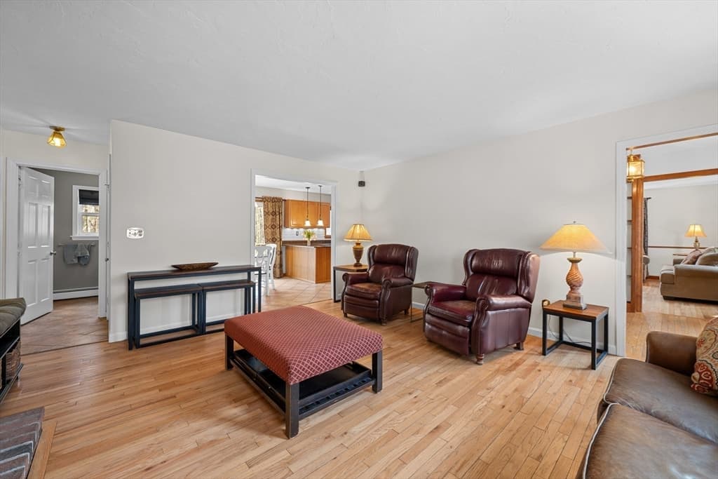 Single Family Residence at 39 Hillside Dr, Sturbridge MA 01566, Sturbridge, photo 14 of 41