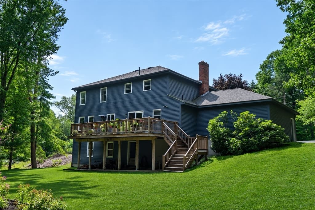Single Family Residence at 39 Hillside Dr, Sturbridge MA 01566, Sturbridge, photo 37 of 41