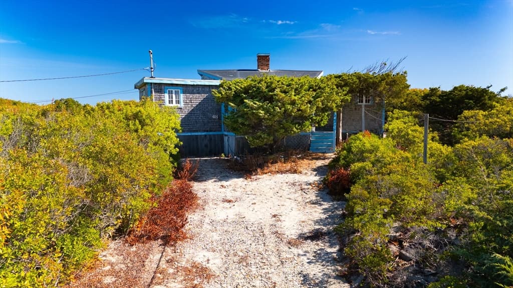 Single Family Residence at 48 Salt Marsh Rd, Sandwich MA 02537, photo 7 of 10