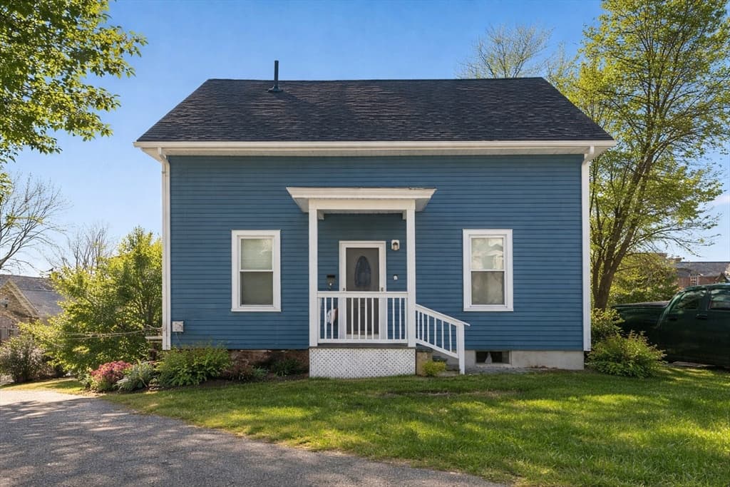 5 Ripley Place, Worcester MA 01610