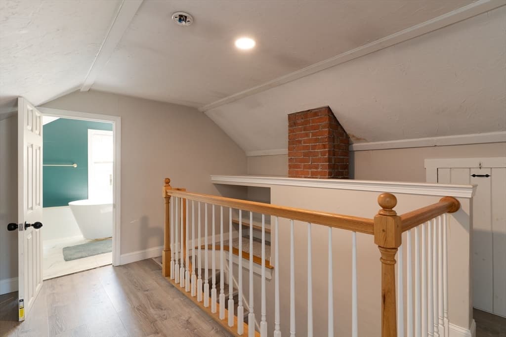 22 Marsh Ave, Southbridge MA 01550 photo 19