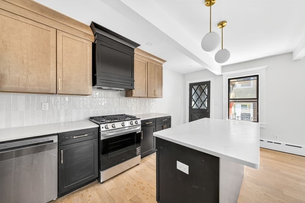 4 Norwell St, Dartmouth MA 02748 photo 6