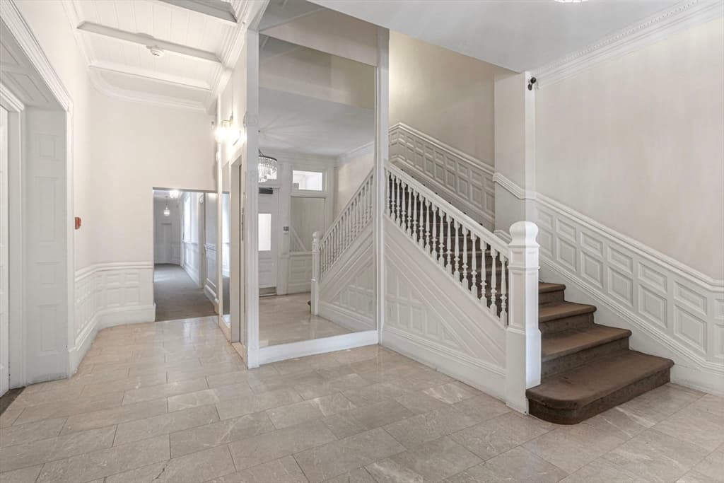 Condominium at 290 Commonwealth Ave # 4, Boston MA 02115, photo 3 of 8
