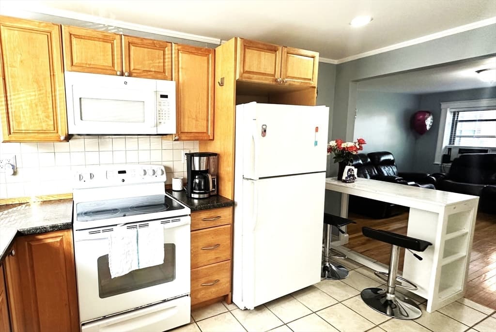 105 Nahant St # 1, Lynn MA 01902 photo 8