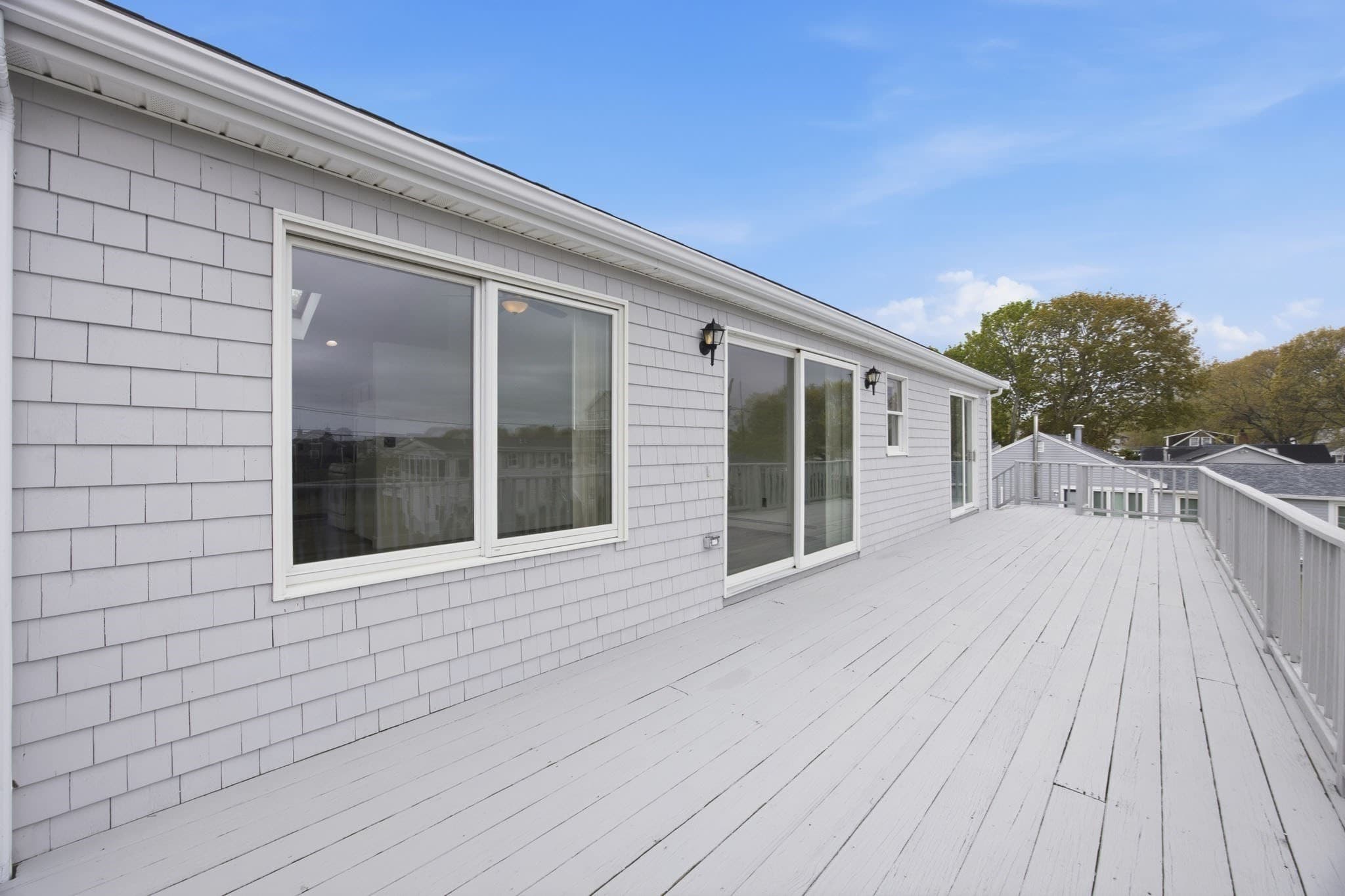 Single Family Residence at 192 Swifts Beach Road, Wareham MA 02571, photo 12 of 38