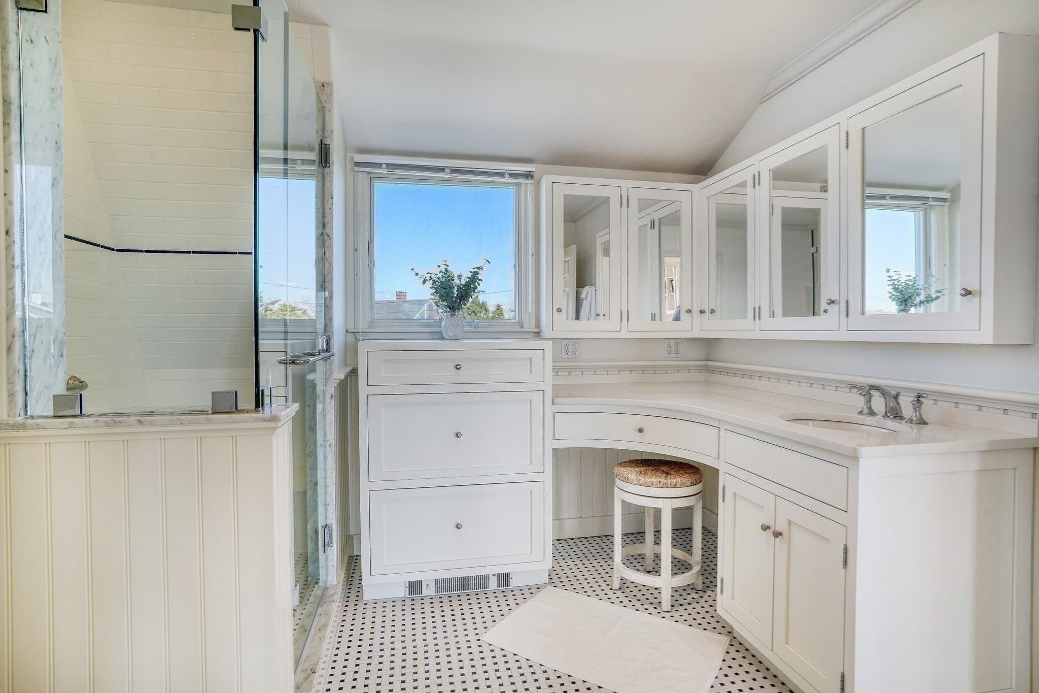 Single Family Residence at 103 Edgartown Bay Road, Edgartown MA 02539, Edgartown, photo 12 of 30