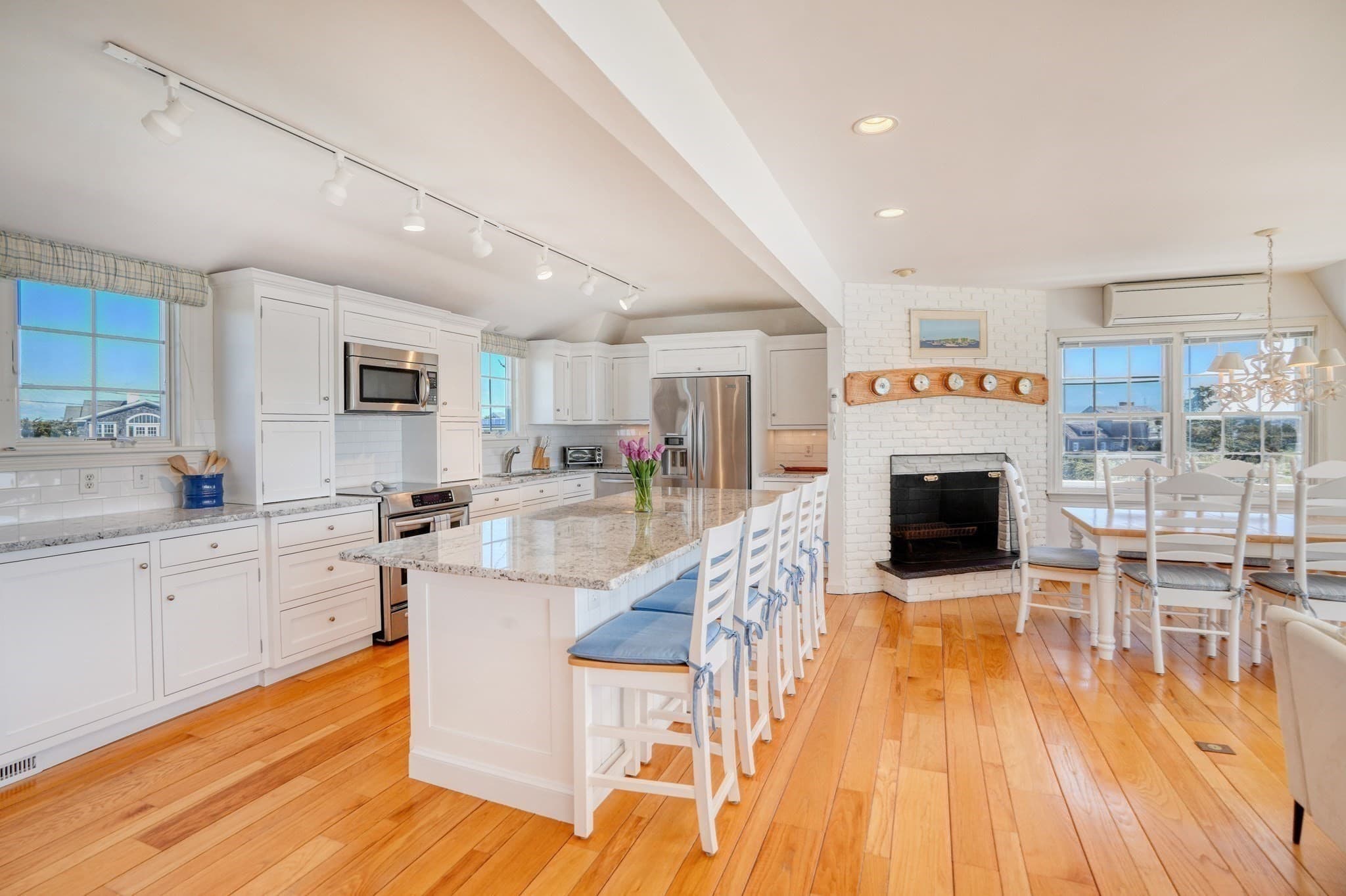 Single Family Residence at 103 Edgartown Bay Road, Edgartown MA 02539, Edgartown, photo 7 of 30