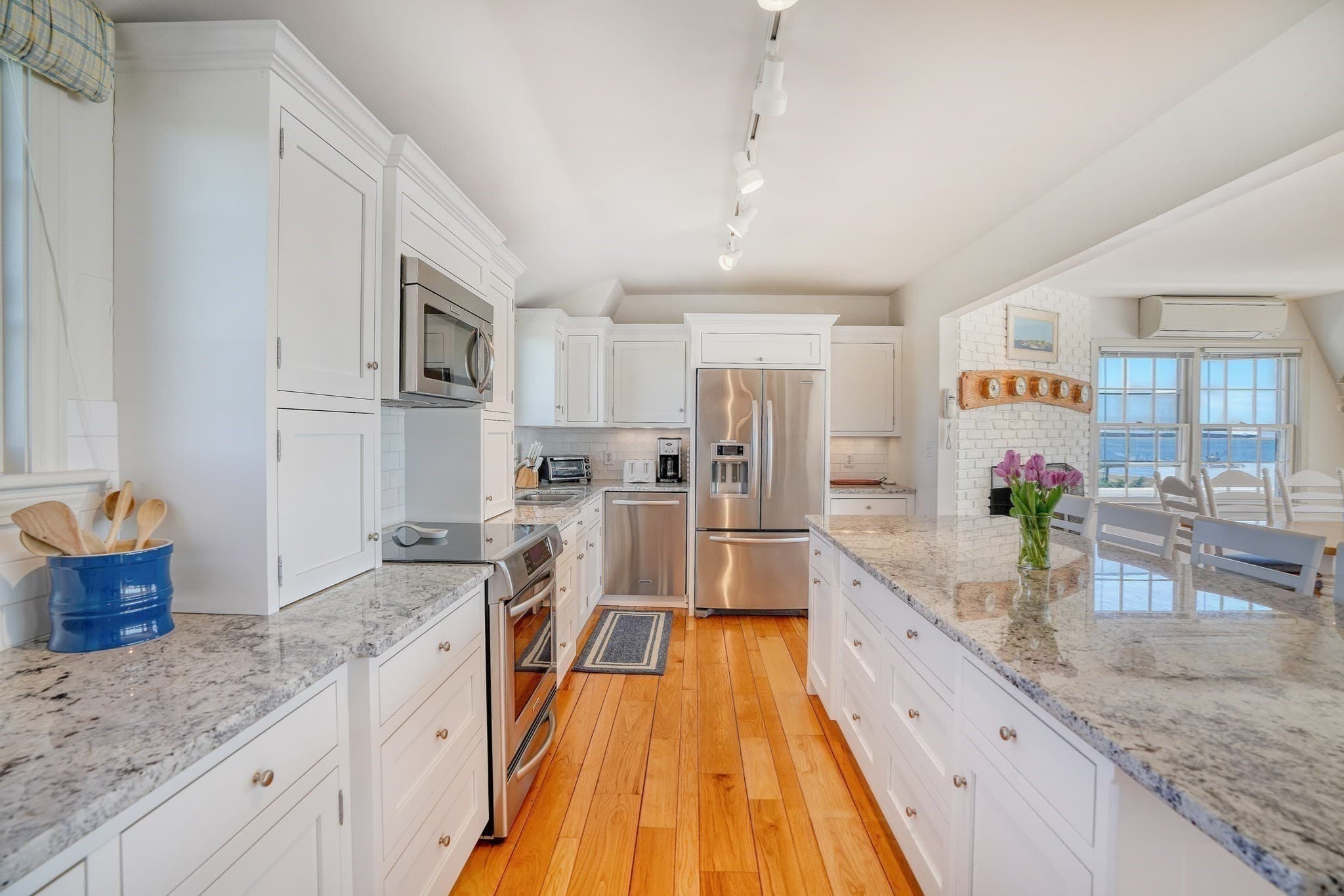 Single Family Residence at 103 Edgartown Bay Road, Edgartown MA 02539, Edgartown, photo 5 of 30