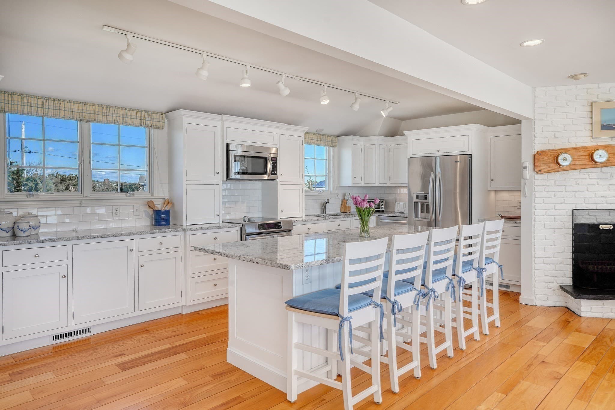 Single Family Residence at 103 Edgartown Bay Road, Edgartown MA 02539, Edgartown, photo 4 of 30