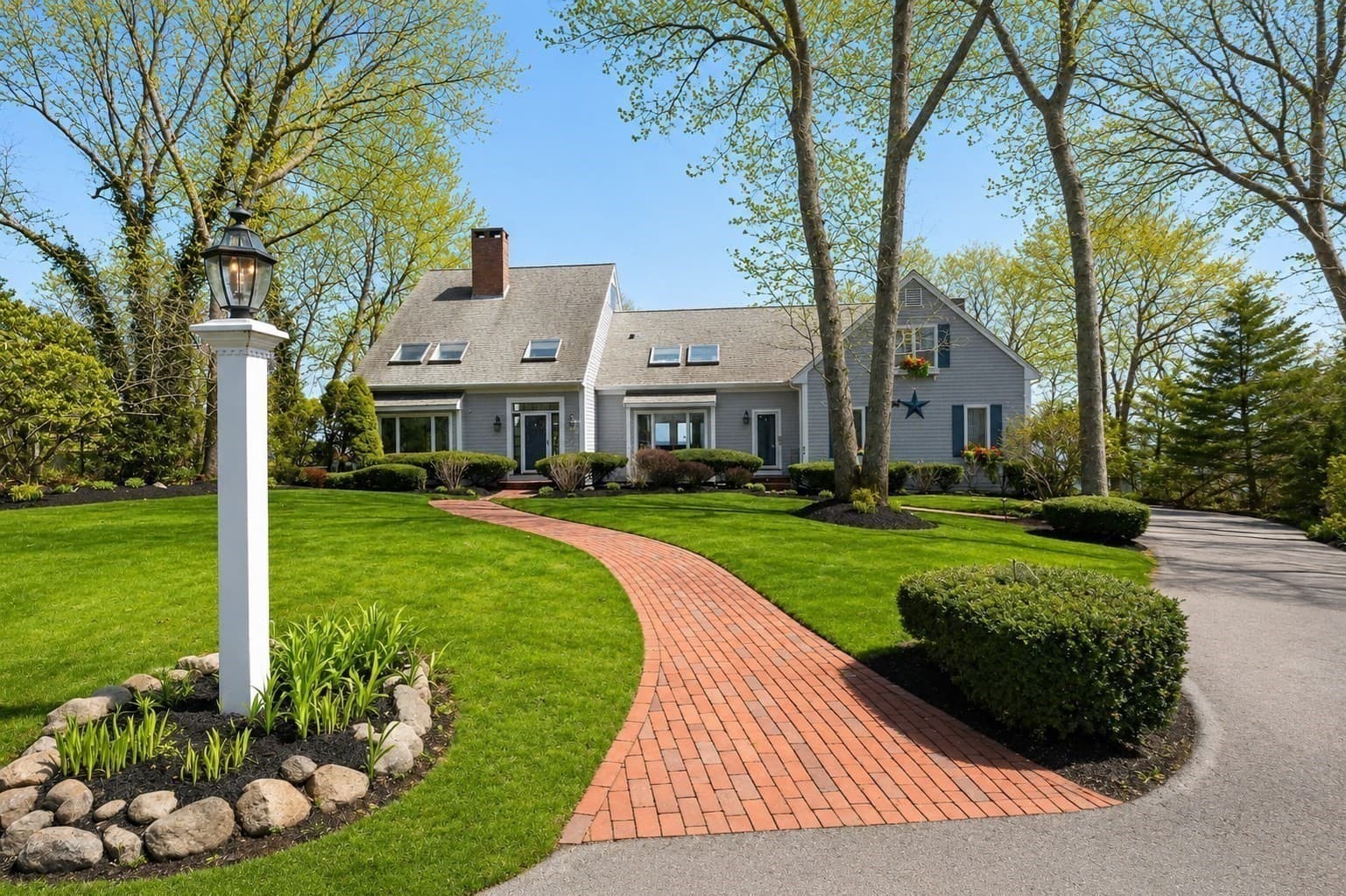 Single Family Residence at 19 Ellisville Rd, Plymouth MA 02360, Plymouth, photo 2 of 11
