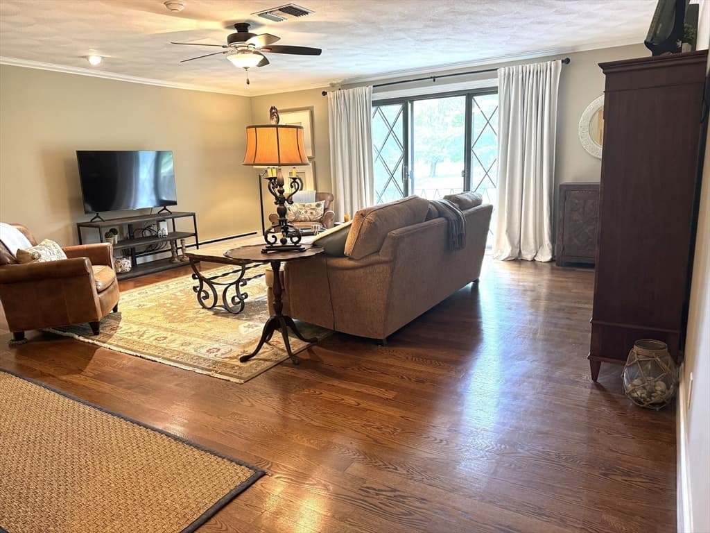 Condominium at 2 Rainbow Pond Dr # 7, Walpole MA 02081, Walpole, photo 3 of 24