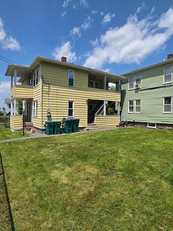 205 Woodland St, Fitchburg MA 01420